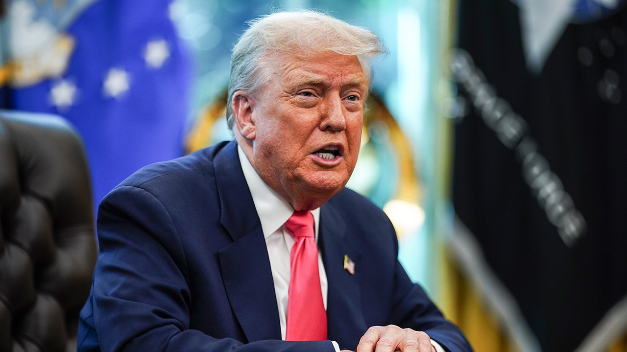 Трамп заявил, что США больше не принимают участия в финансировании Украины Трамп заявил, что США больше не принимают участия в финансировании Украины