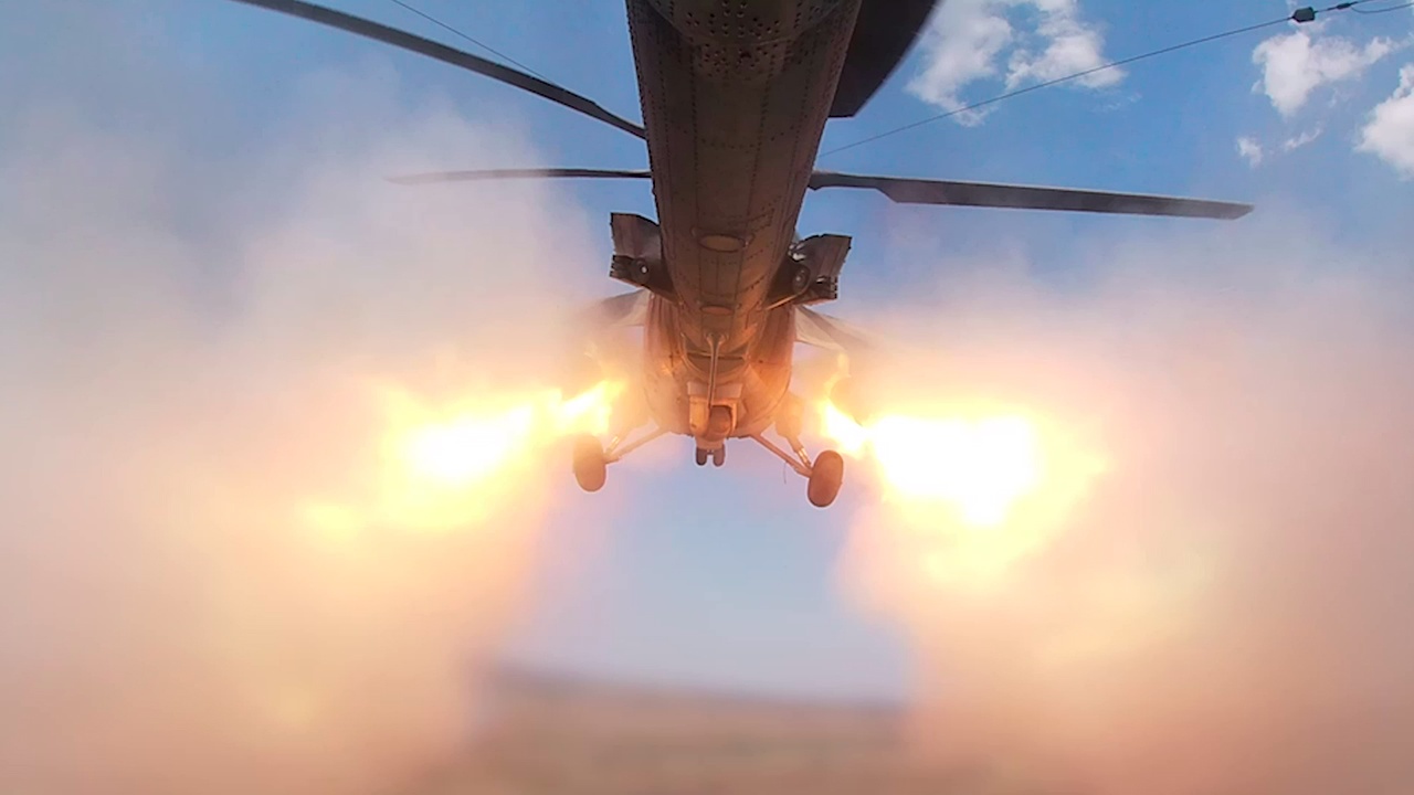 Экипаж Ми-35М уничтожил украинский пункт управления БПЛА Экипаж Ми-35М уничтожил украинский пункт управления БПЛА
