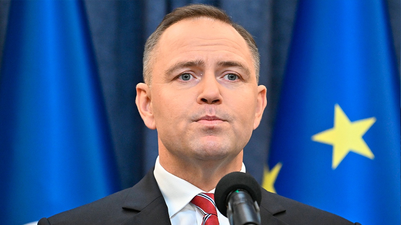Украинский журналист в прямом эфире оскорбил президента Польши Украинский журналист в прямом эфире оскорбил президента Польши