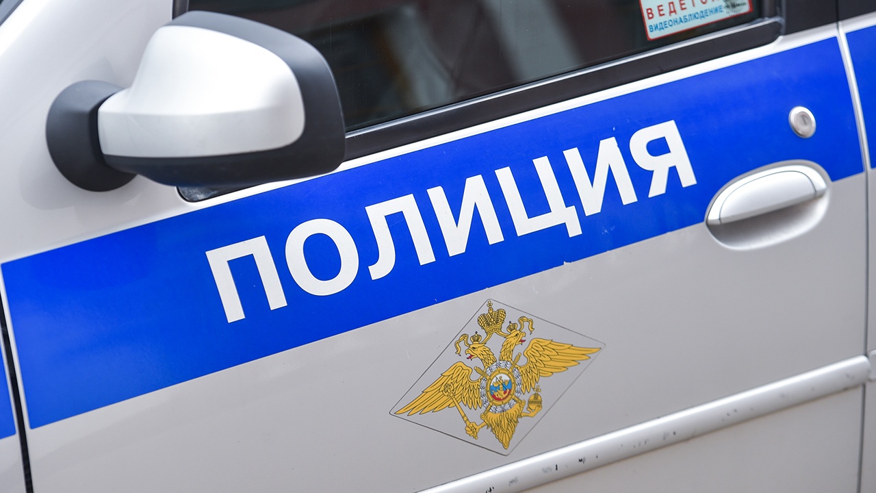 Перестрелка произошла возле торгового центра в Махачкале Перестрелка произошла возле торгового центра в Махачкале