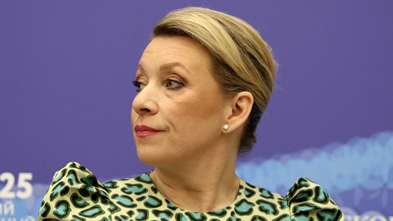 Захарова отправила Мерца к психиатрам за слова о России