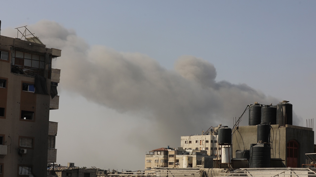 Al Jazeera: 19 человек погибли при обстреле Израилем жилого дома в Газе Al Jazeera: 19 человек погибли при обстреле Израилем жилого дома в Газе