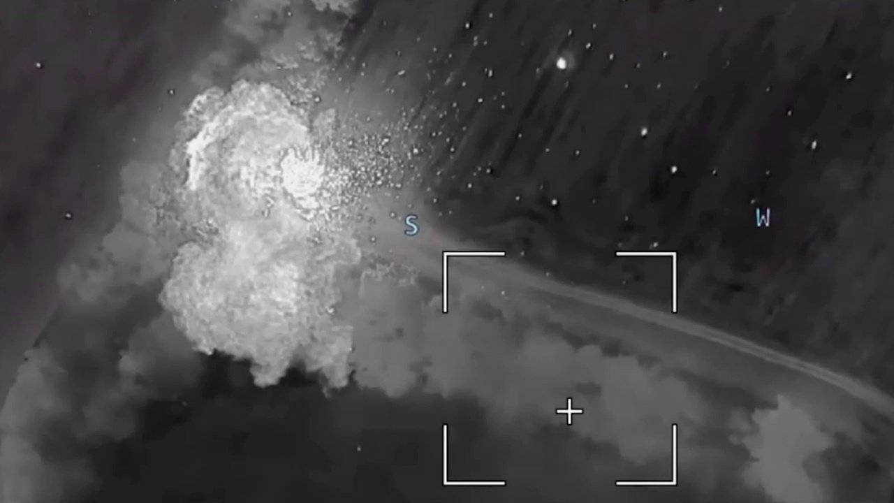 Грузовик с боеприпасами ВСУ разбросало по лесопосадке в Сумской области Грузовик с боеприпасами ВСУ разбросало по лесопосадке в Сумской области
