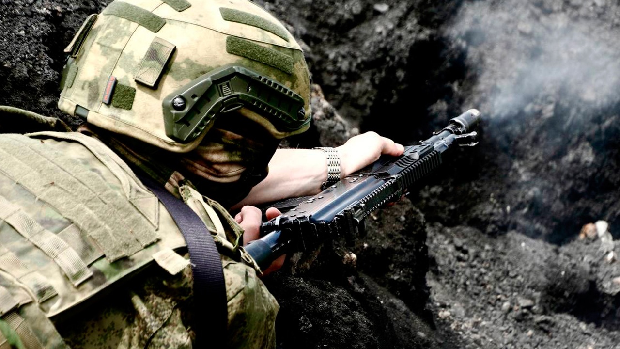 ГрВ «Восток» полностью освободила ДНР в своей полосе действий ГрВ «Восток» полностью освободила ДНР в своей полосе действий