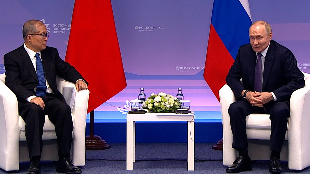 Путин заявил, что Россия ответит зеркально на отмену виз в Китай Путин заявил, что Россия ответит зеркально на отмену виз в Китай