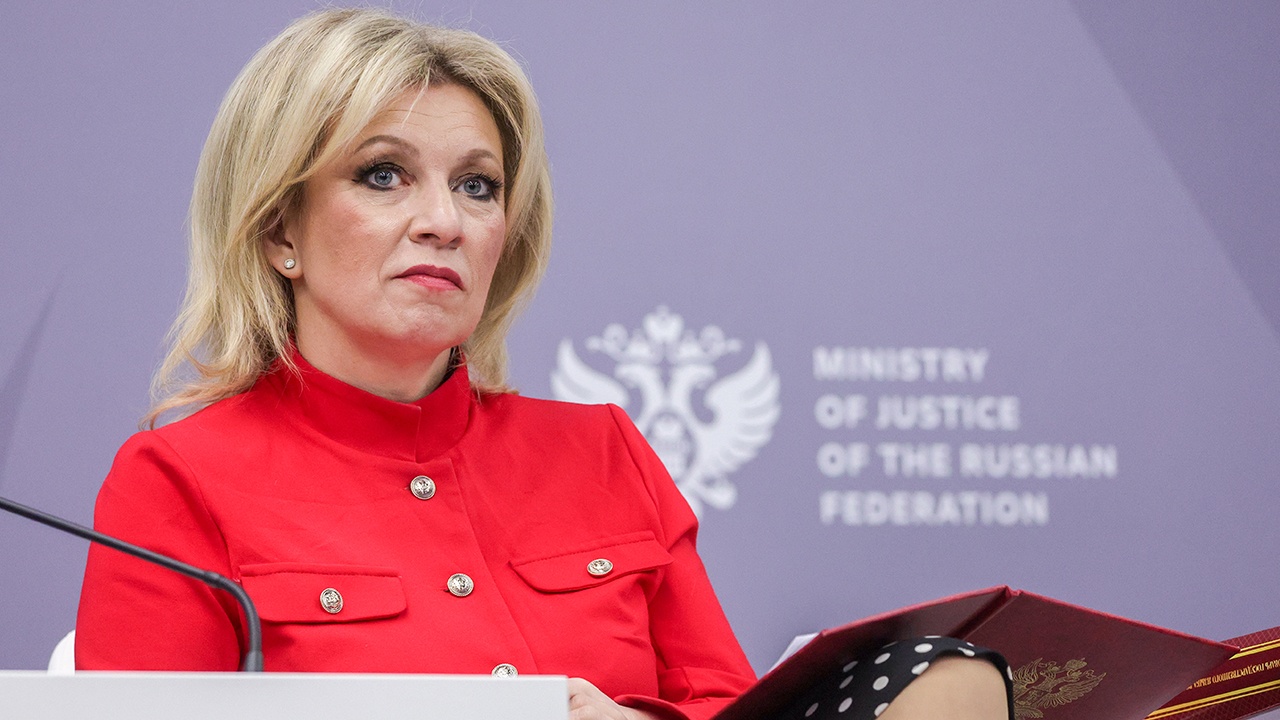 Захарова: Путин вежливо ответил на требования Киева о встрече Захарова: Путин вежливо ответил на требования Киева о встрече