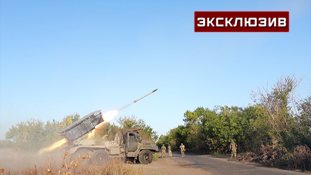 «Град» обрушился на пехоту ВСУ в лесополосе под Красноармейском «Град» обрушился на пехоту ВСУ в лесополосе под Красноармейском