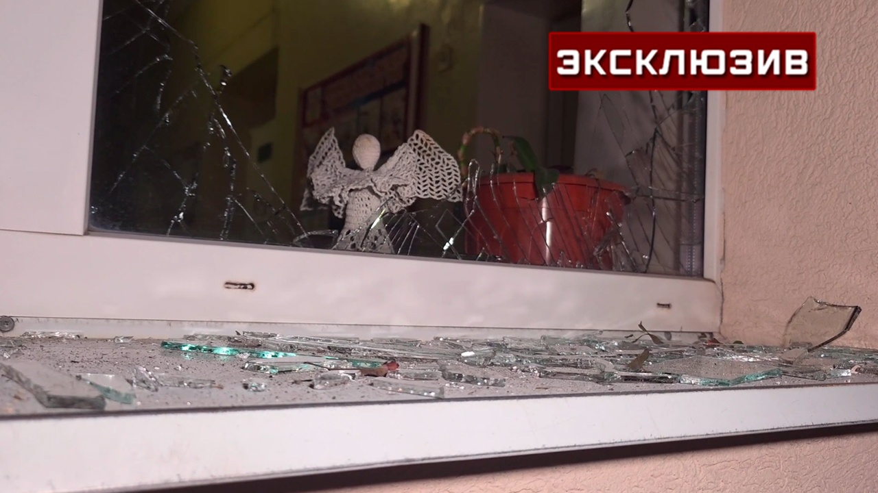 Разрушения в донецкой школе от удара ВСУ сняли на видео Разрушения в донецкой школе от удара ВСУ сняли на видео