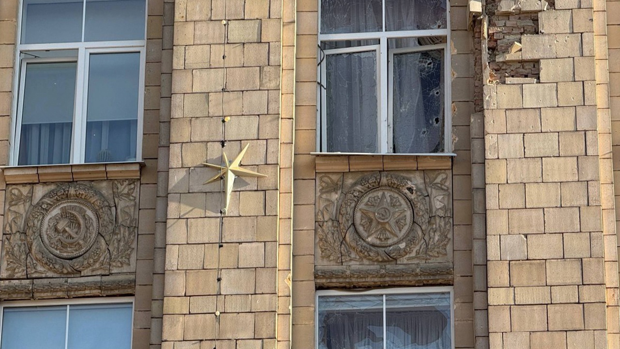 Дрон ВСУ повредил здание администрации Белгородской области
