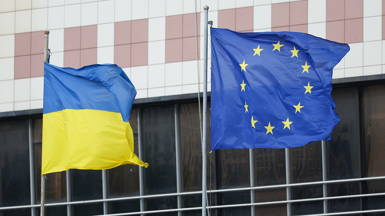 ЕС выделил Украине еще один миллиард евро из замороженных активов РФ ЕС выделил Украине еще один миллиард евро из замороженных активов РФ
