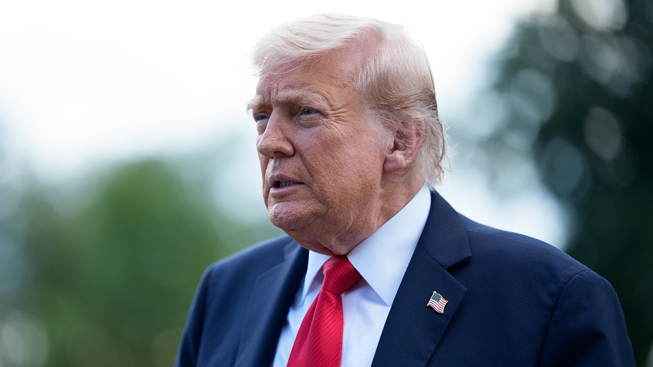 Трамп возмутился решением Лондона не сообщать об увольнении посла