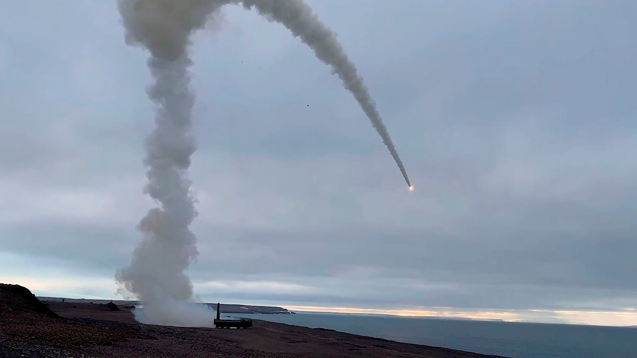 «Бастионы» уничтожили корабли условного противника в рамках учений «Запад-2025» «Бастионы» уничтожили корабли условного противника в рамках учений «Запад-2025»