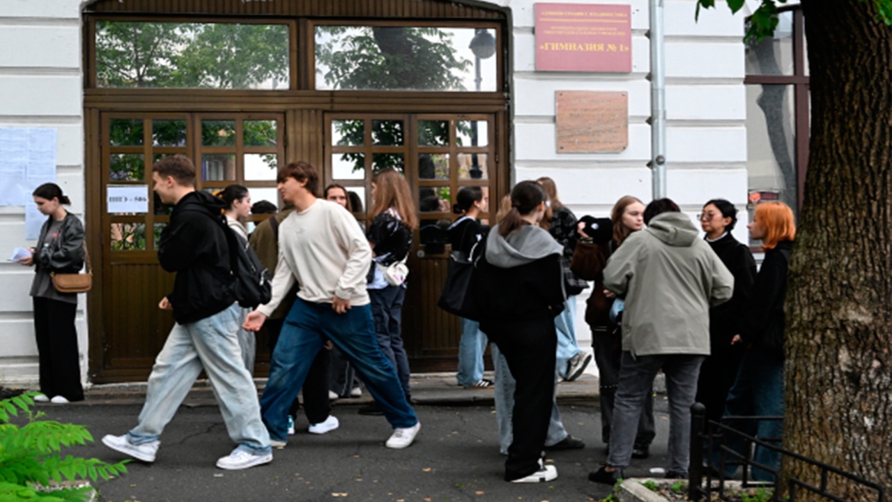 Минпросвещения РФ продолжит эксперимент с двумя предметами на ОГЭ Минпросвещения РФ продолжит эксперимент с двумя предметами на ОГЭ