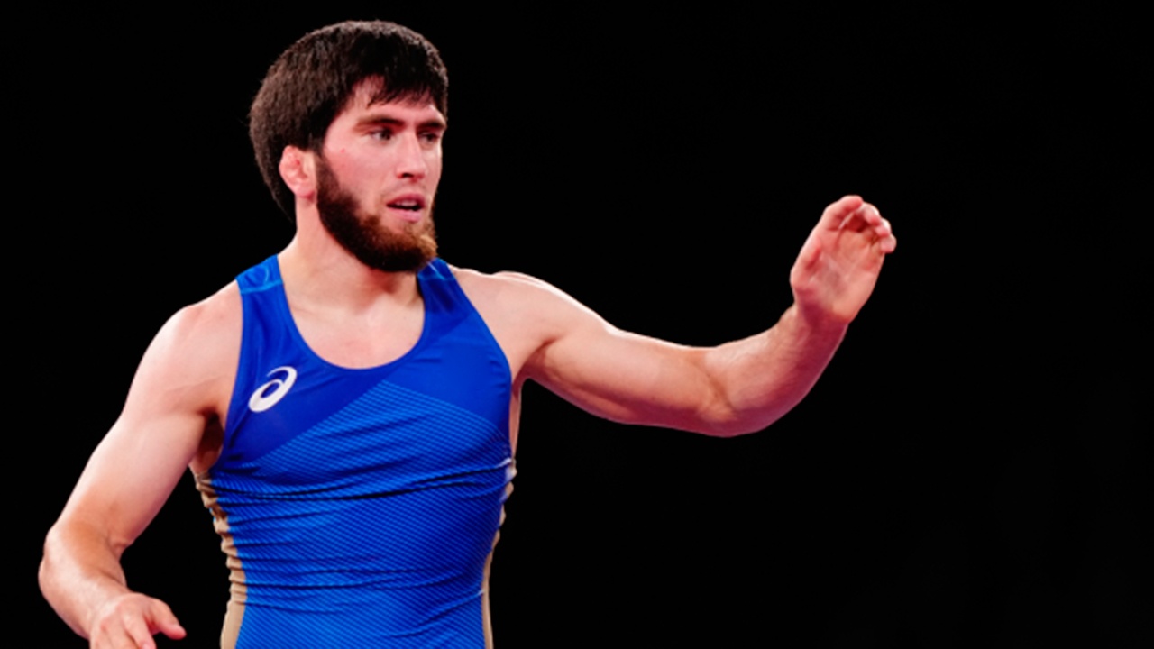 Российский борец Угуев стал чемпионом мира в весовой категории до 61 кг