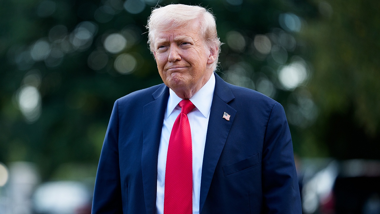 Трамп: НАТО тратит деньги на Украину, а США зарабатывают их Трамп: НАТО тратит деньги на Украину, а США зарабатывают их
