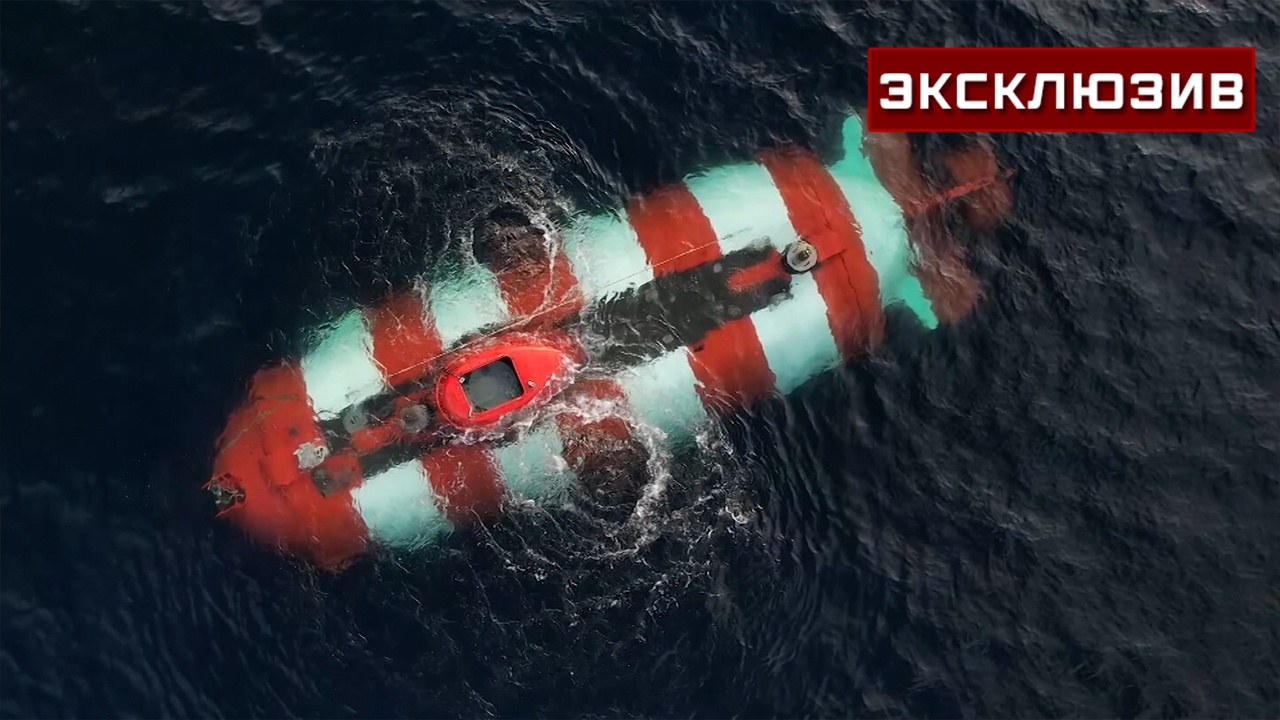 Пенал, вода и батискаф: на Севфлоте спасли экипаж «аварийной» подлодки Пенал, вода и батискаф: на Севфлоте спасли экипаж «аварийной» подлодки