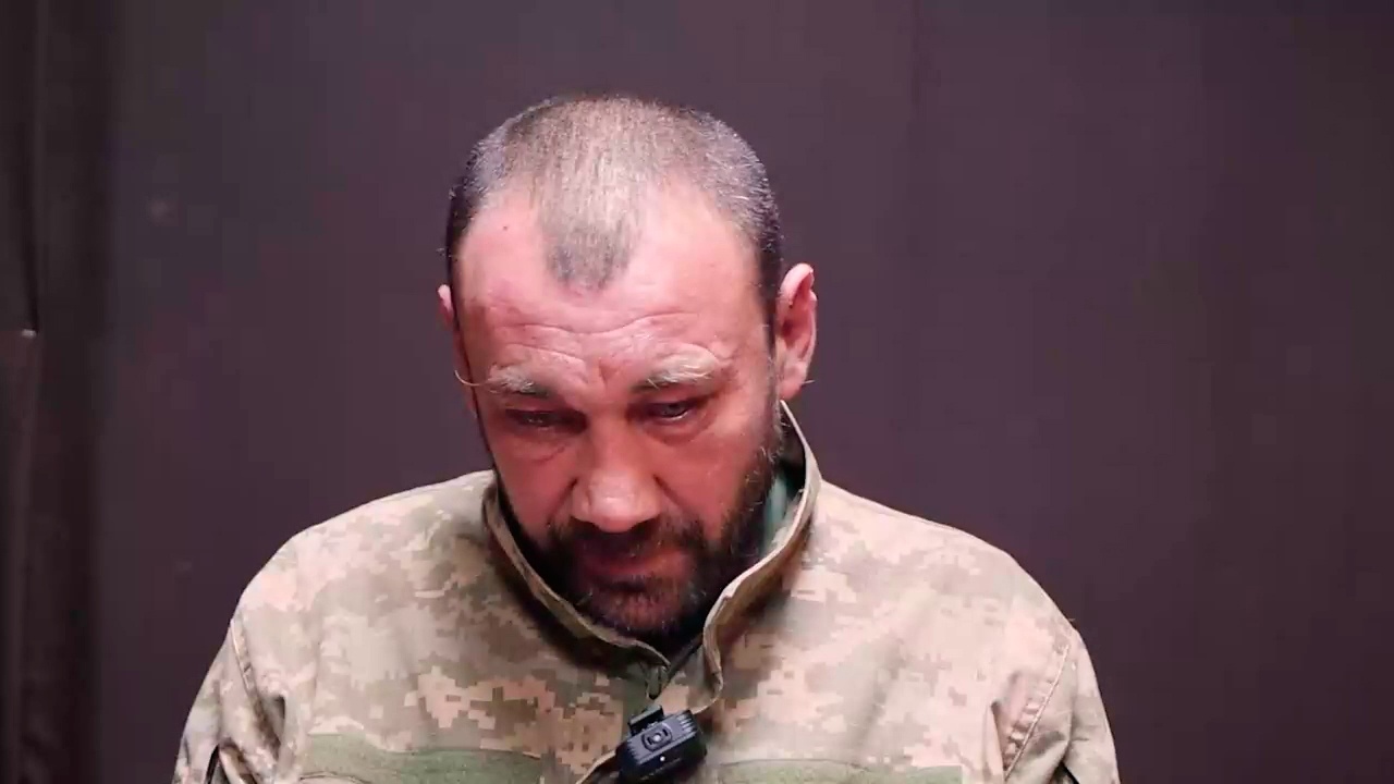 Пленный из ВСУ: командир привязывал солдат к дереву и избивал палками