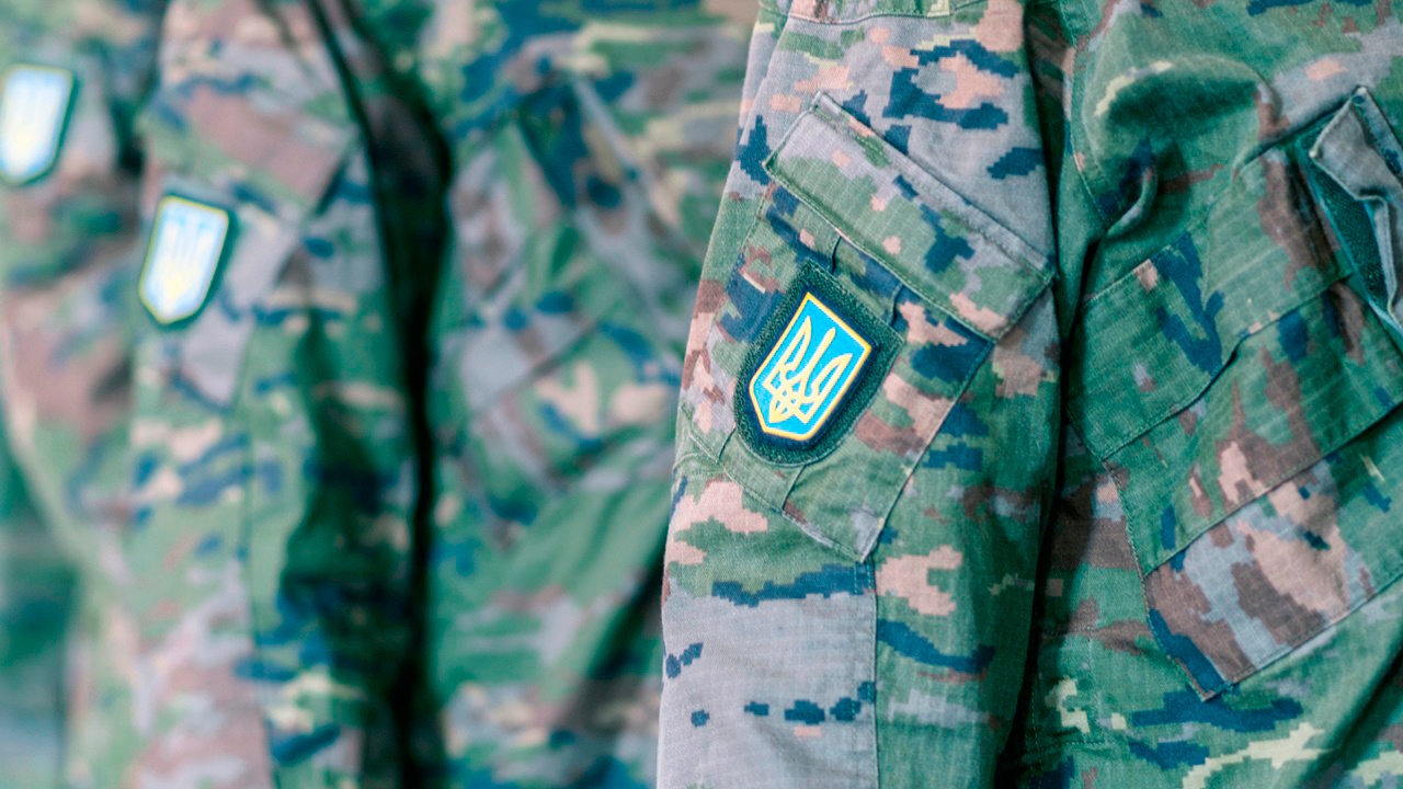 Не вставших на воинский учет украинцев поставят автоматически