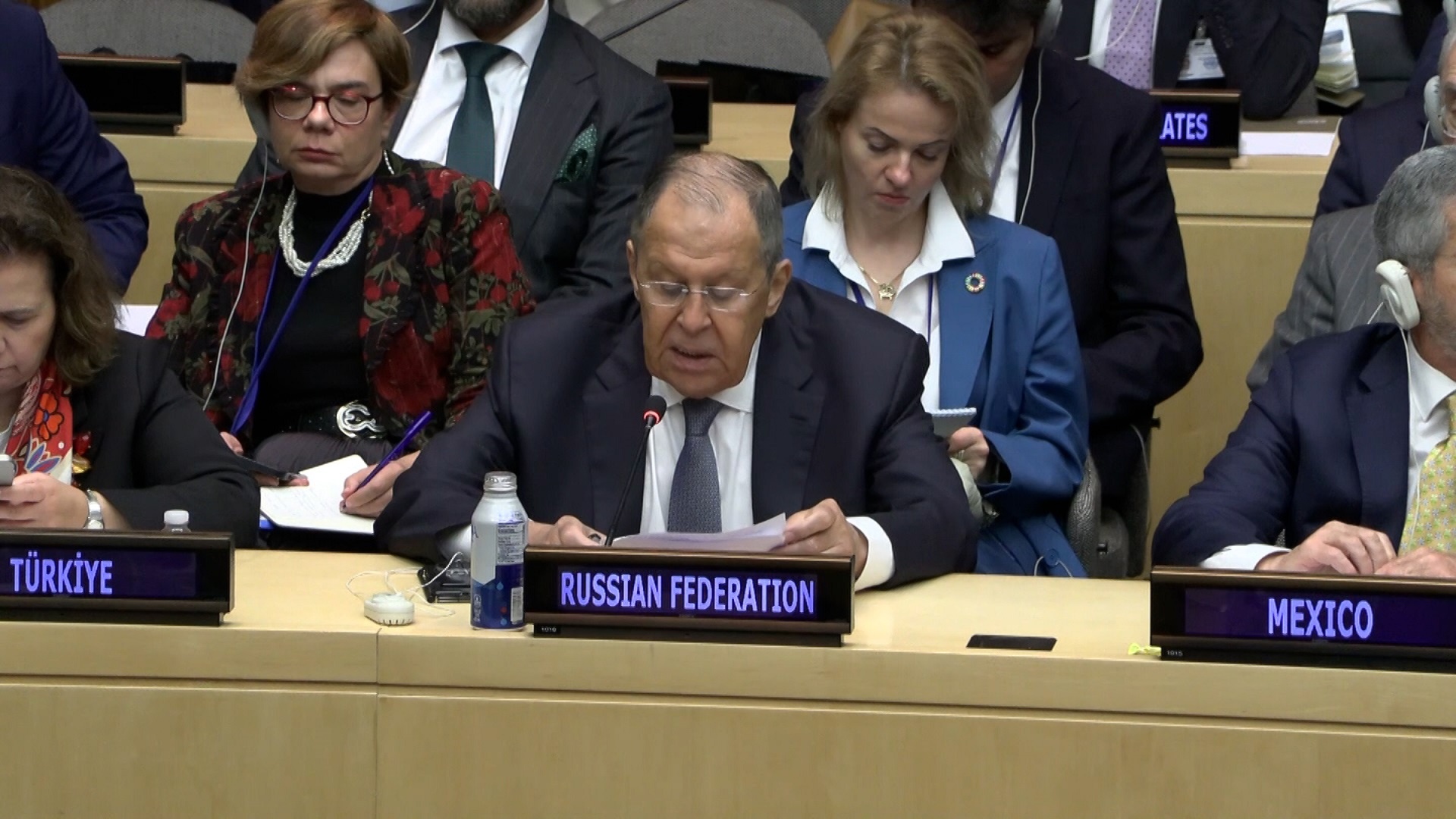 Лавров: ЕС и НАТО руками Украины объявили войну РФ