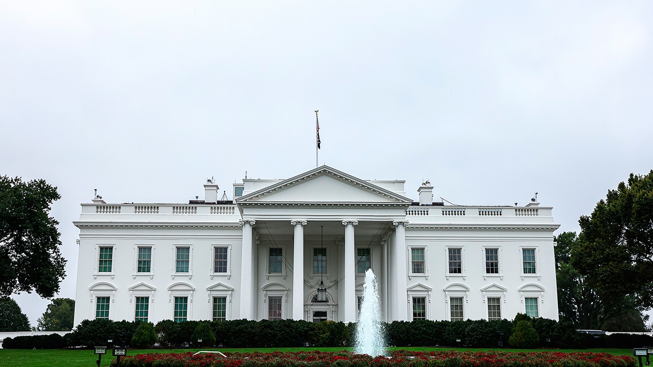 Politico: в США начали готовиться к шатдауну