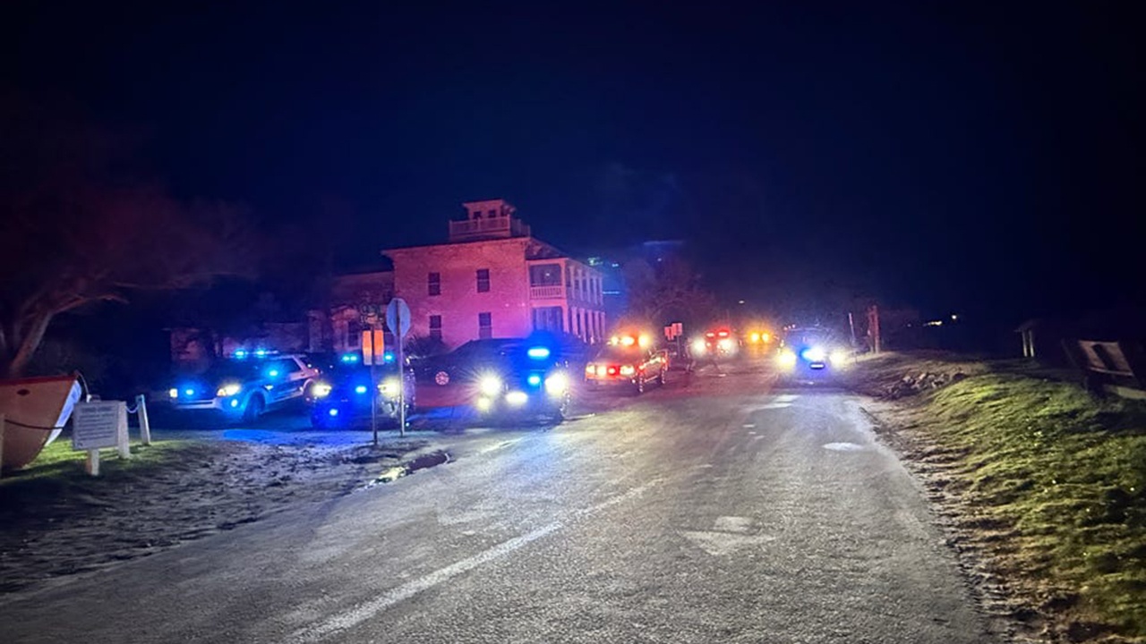 В Северной Каролине неизвестный с лодки расстрелял толпу