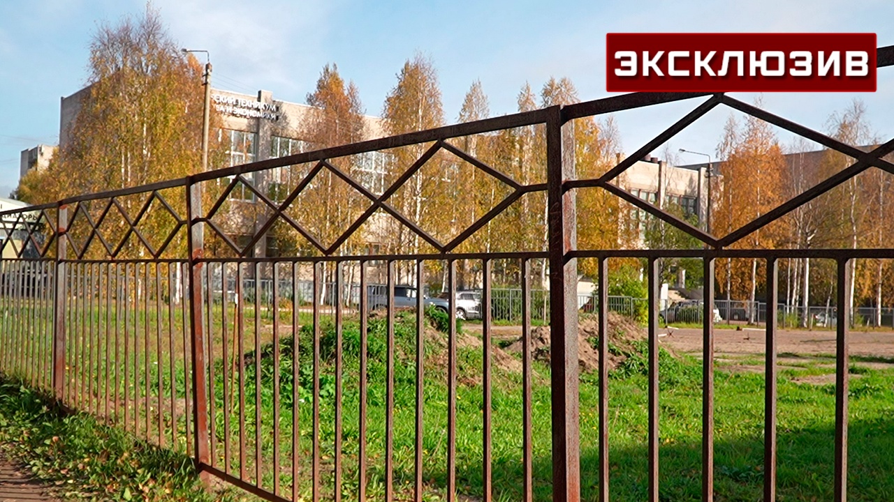 Студент рассказал, как ударом обезвредил нападавшего в колледже в Архангельске