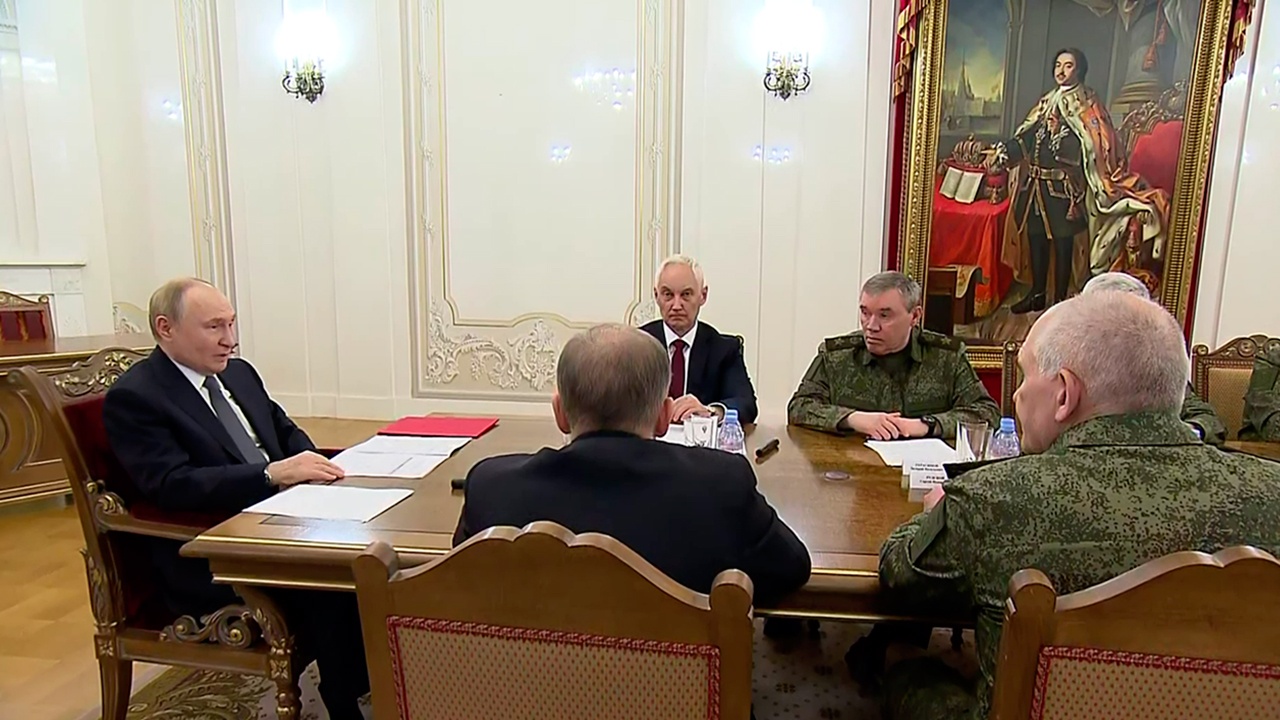 Путин заявил, что стратегическая инициатива в зоне СВО полностью за Россией Путин заявил, что стратегическая инициатива в зоне СВО полностью за Россией