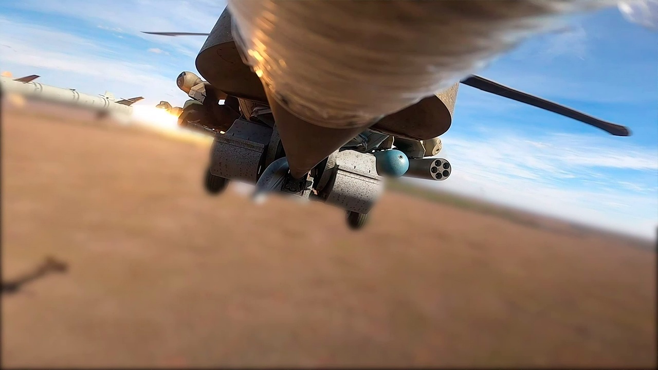 Ми-28 ударил ракетой по опорнику ВСУ в зоне ответственности ГрВ «Север»