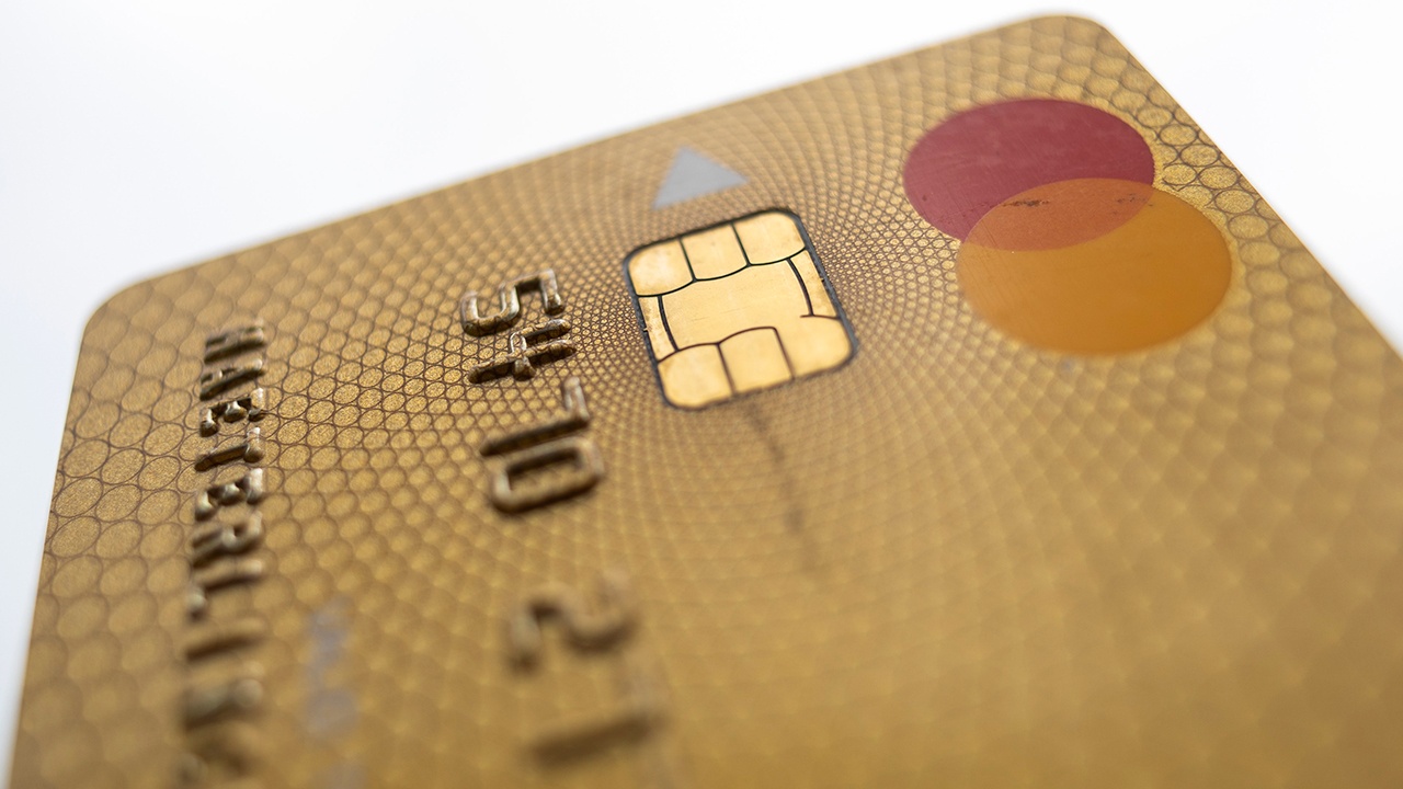 В ЦБ пообещали резко не блокировать карты Visa и Mastercard