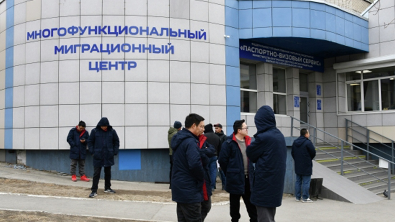 Из России за 9 месяцев выдворили 4,5 тысячи мигрантов с инфекциями
