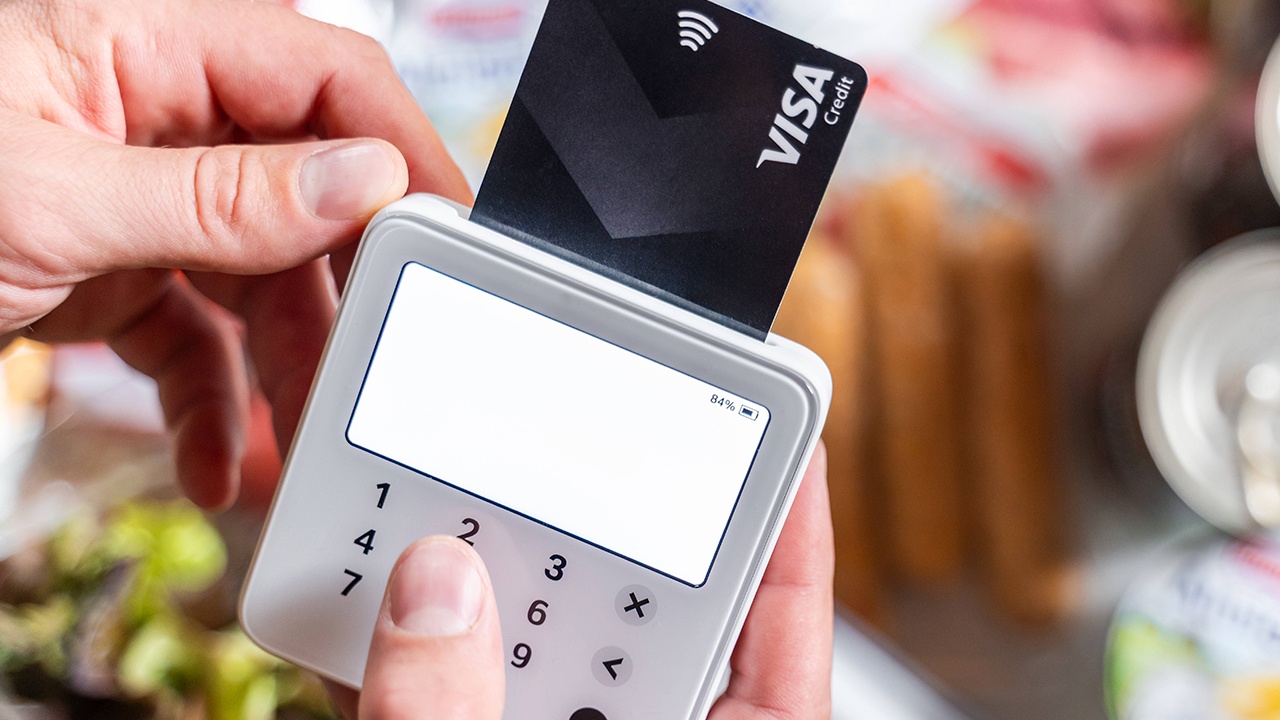 НСПК: срок сертификатов безопасности карт Visa и Mastercard в России истек