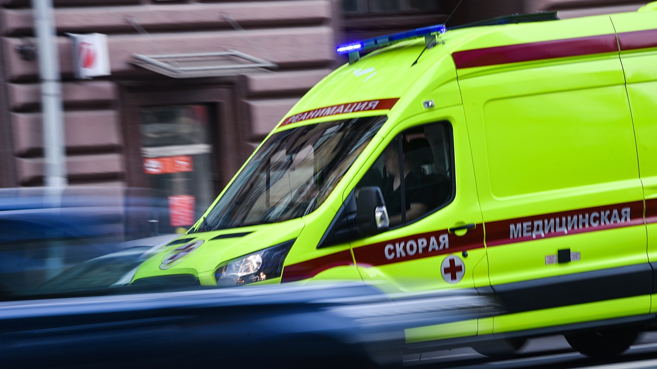 В Екатеринбурге ученик распылил перцовый баллончик, пострадали 14 детей
