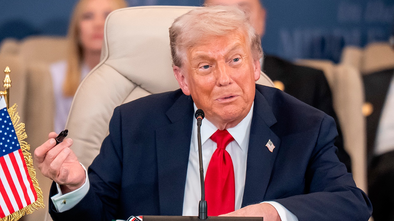 Трамп заявил о начале второй фазы мирного плана по Газе Трамп заявил о начале второй фазы мирного плана по Газе