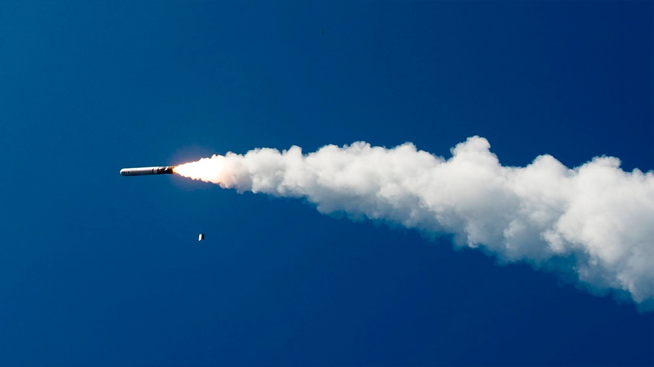 Игра с огнем: зачем Трампу разрешать поставки Tomahawk Украине