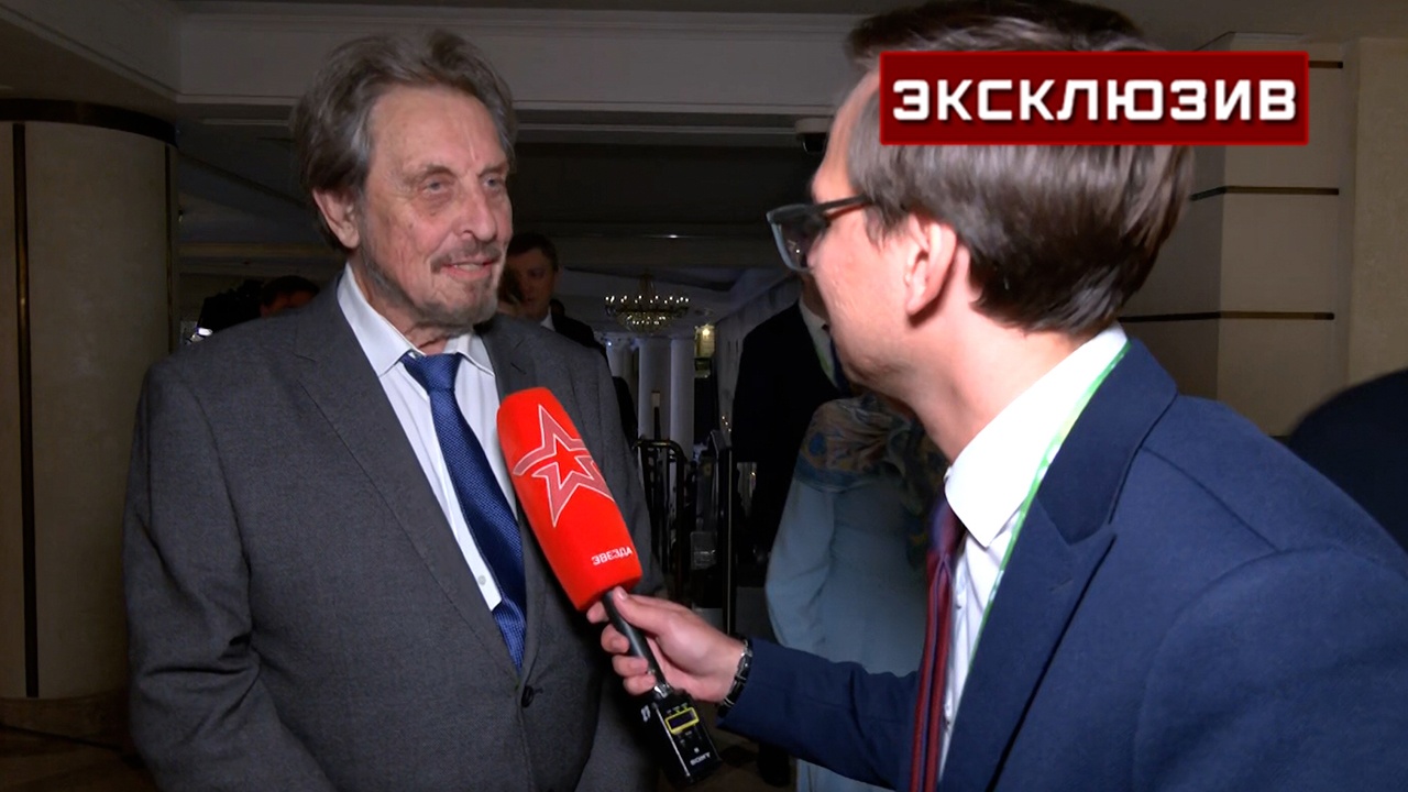 Отец Илона Маска назвал идею соединить РФ и Аляску неплохой Отец Илона Маска назвал идею соединить РФ и Аляску неплохой