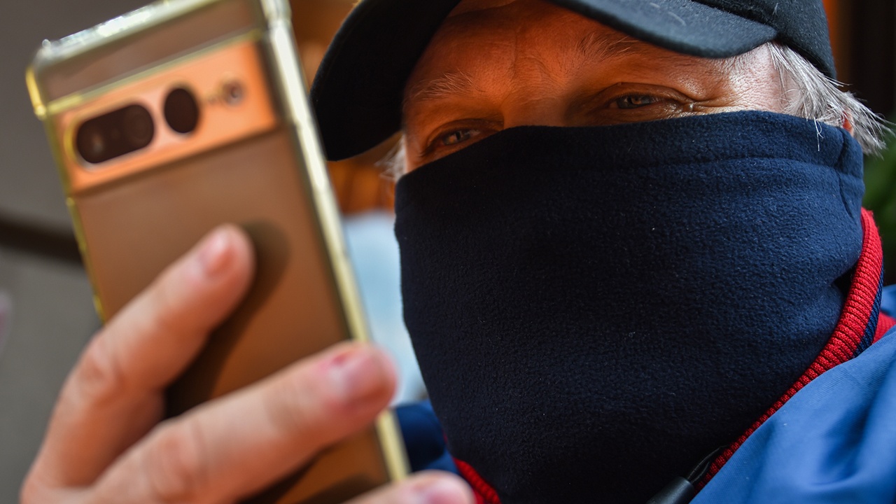 Мошенники придумали схему обмана пенсионеров через льготы на оплату связи Мошенники придумали схему обмана пенсионеров через льготы на оплату связи