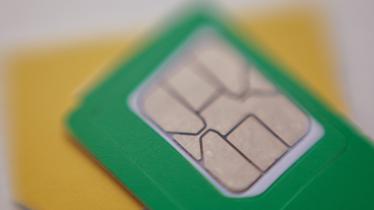 У россиян с 1 ноября начнут блокировать «лишние» SIM-карты У россиян с 1 ноября начнут блокировать «лишние» SIM-карты