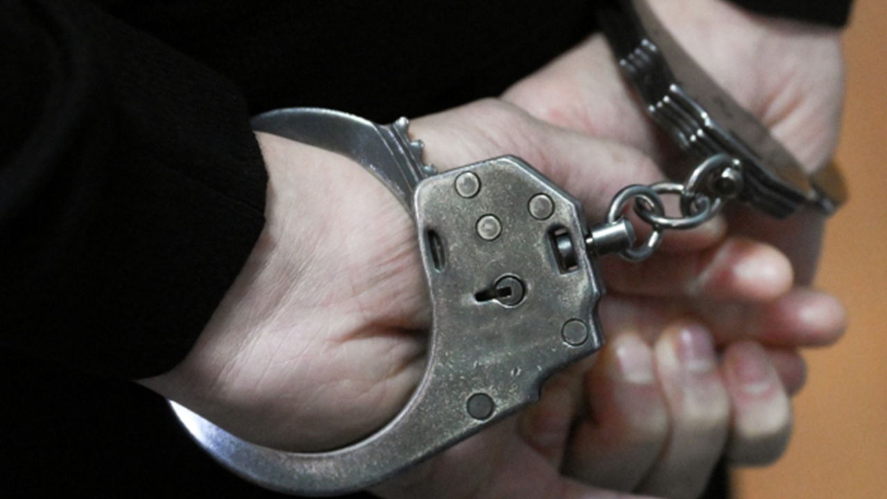 Сотрудники ФСИН поймали грабителя в розыске с помощью сайта знакомств Сотрудники ФСИН поймали грабителя в розыске с помощью сайта знакомств