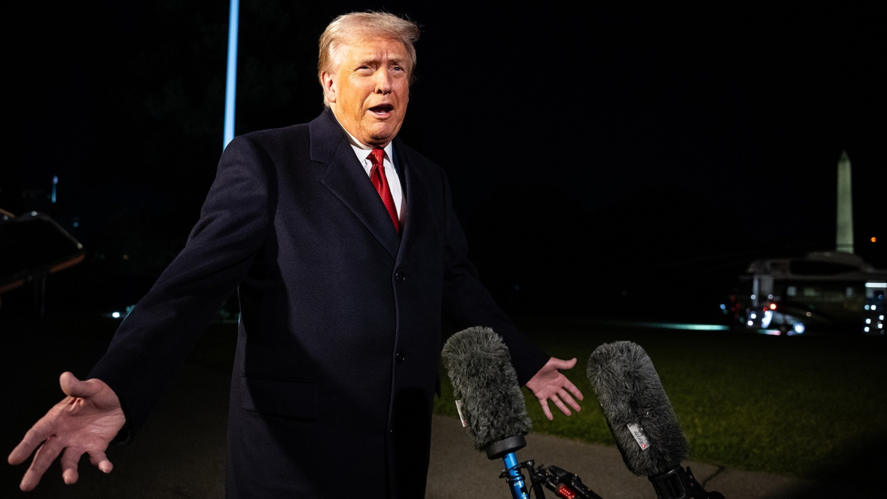 Трамп готов встретиться с Путиным, если удастся заключить сделку по Украине Трамп готов встретиться с Путиным, если удастся заключить сделку по Украине