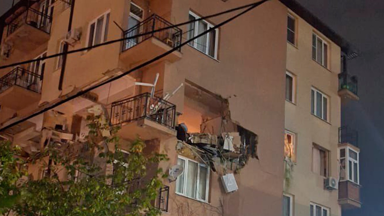 Мэр Сочи ввел режим локальной ЧС из-за взрыва газа Мэр Сочи ввел режим локальной ЧС из-за взрыва газа