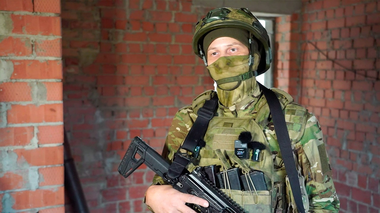 Бойцы ГрВ «Восток» раскрыли подробности освобождения Новониколаевки Бойцы ГрВ «Восток» раскрыли подробности освобождения Новониколаевки