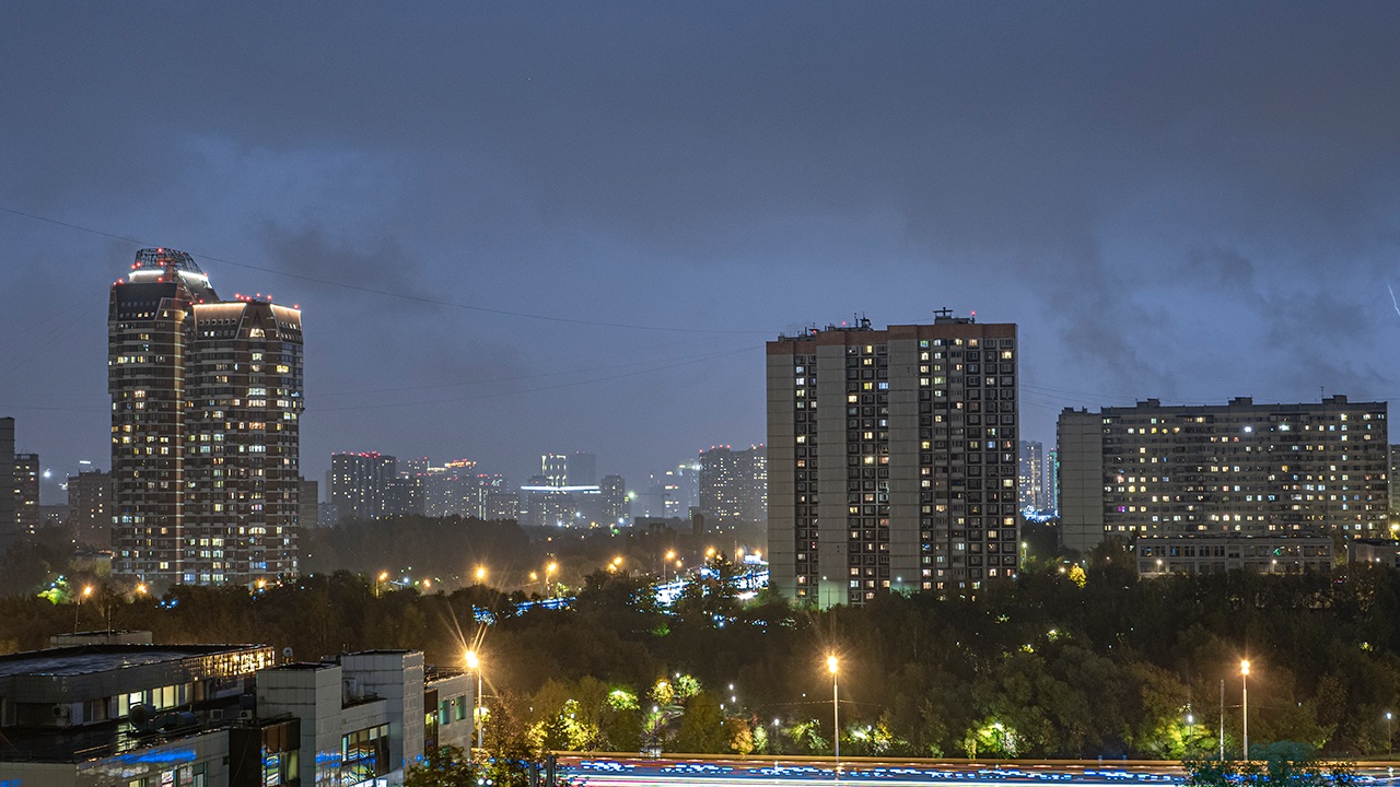 Собянин: силы ПВО сбили три летевших на Москву беспилотника Собянин: силы ПВО сбили три летевших на Москву беспилотника