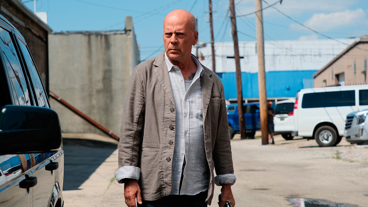 Названа причина смерти озвучивавшего Брюса Уиллиса актера Гриневича Названа причина смерти озвучивавшего Брюса Уиллиса актера Гриневича