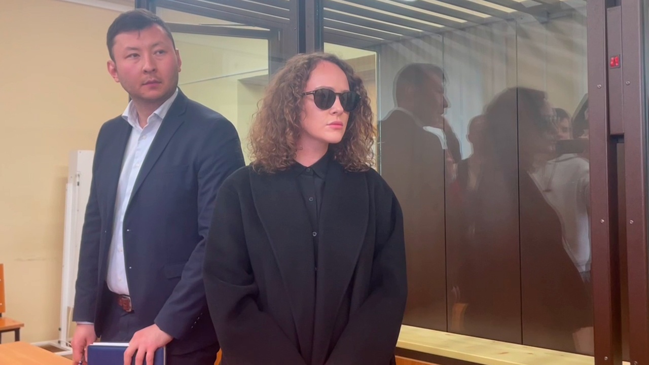 Суд продлил актрисе Аглае Тарасовой запрет определенных действий Суд продлил актрисе Аглае Тарасовой запрет определенных действий