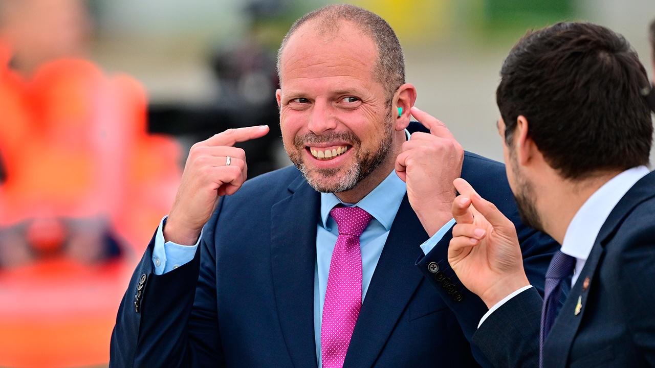 Глава МО Бельгии попытался оправдаться за угрозы ударить по Москве Глава МО Бельгии попытался оправдаться за угрозы ударить по Москве