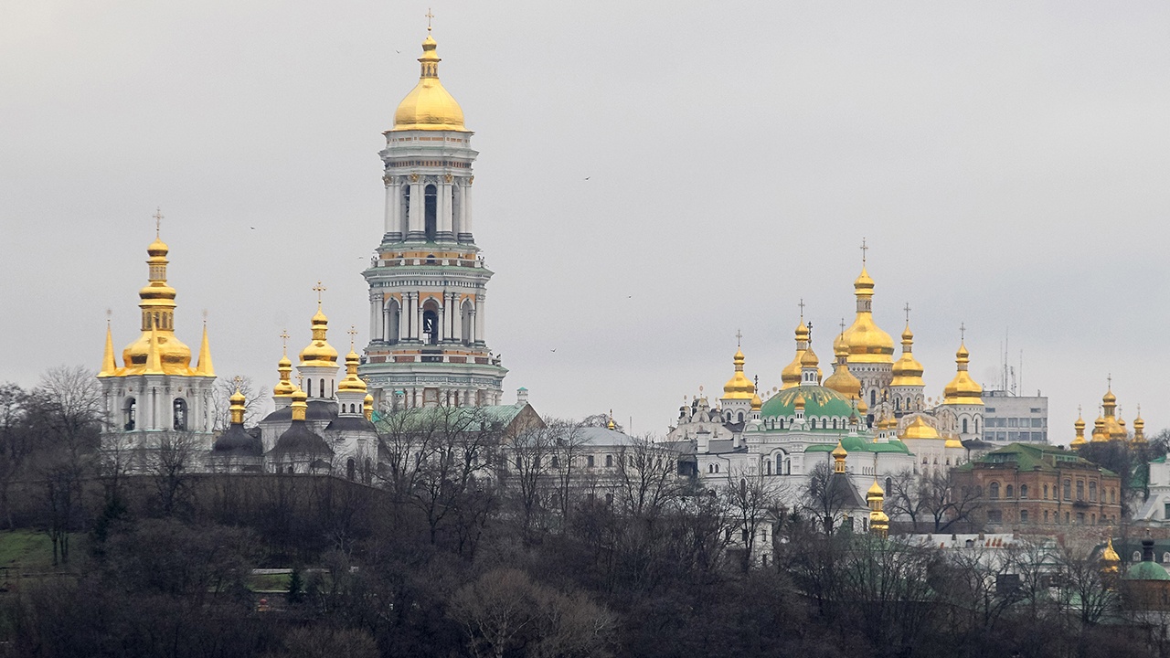 Заседание по иску о запрете УПЦ началось в Киеве Заседание по иску о запрете УПЦ началось в Киеве