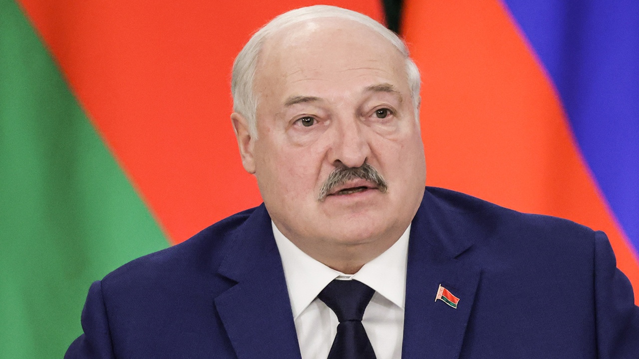 Лукашенко заявил, что «послал» США за просьбу извиниться перед Литвой Лукашенко заявил, что «послал» США за просьбу извиниться перед Литвой