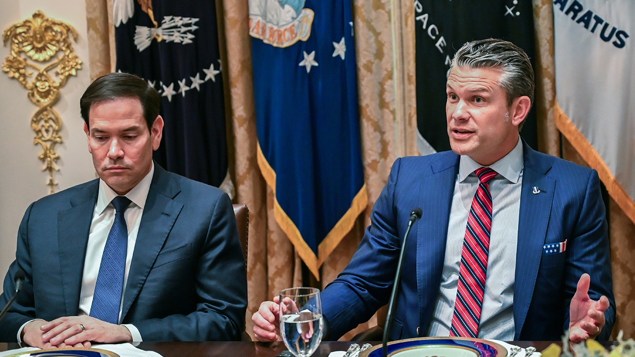 Atlantic: Рубио и Хегсет переехали на военные базы США после убийства Кирка Atlantic: Рубио и Хегсет переехали на военные базы США после убийства Кирка