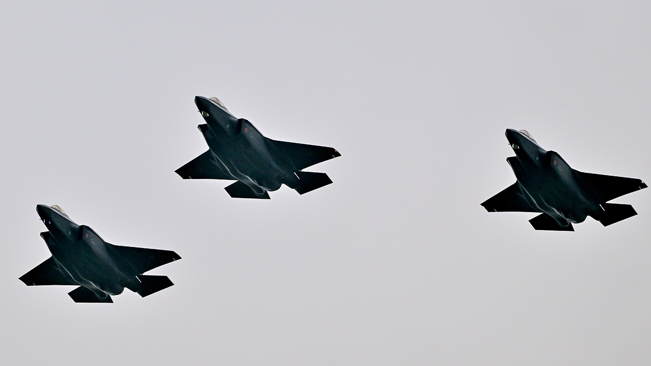 Польша впервые подняла норвежские истребители по боевой тревоге Польша впервые подняла норвежские истребители по боевой тревоге