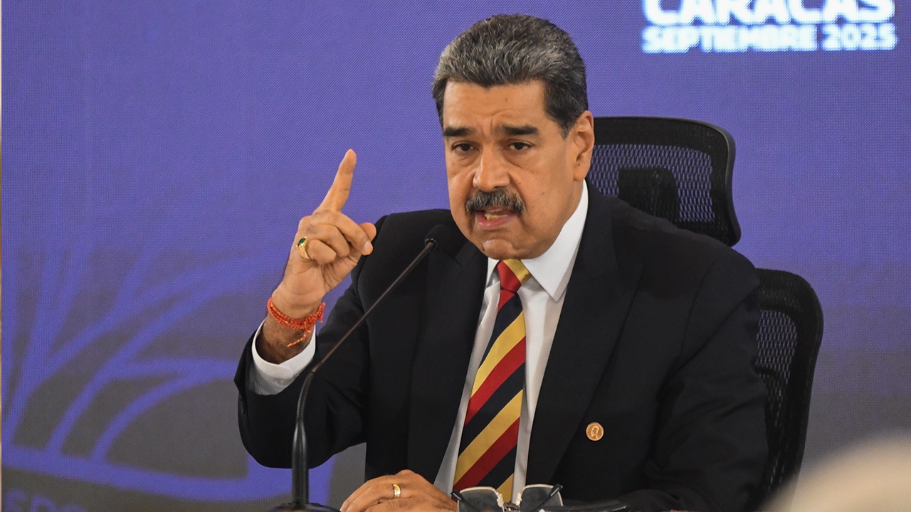 Мадуро: США пытаются «ограбить» запасы нефти и газа Венесуэлы Мадуро: США пытаются «ограбить» запасы нефти и газа Венесуэлы